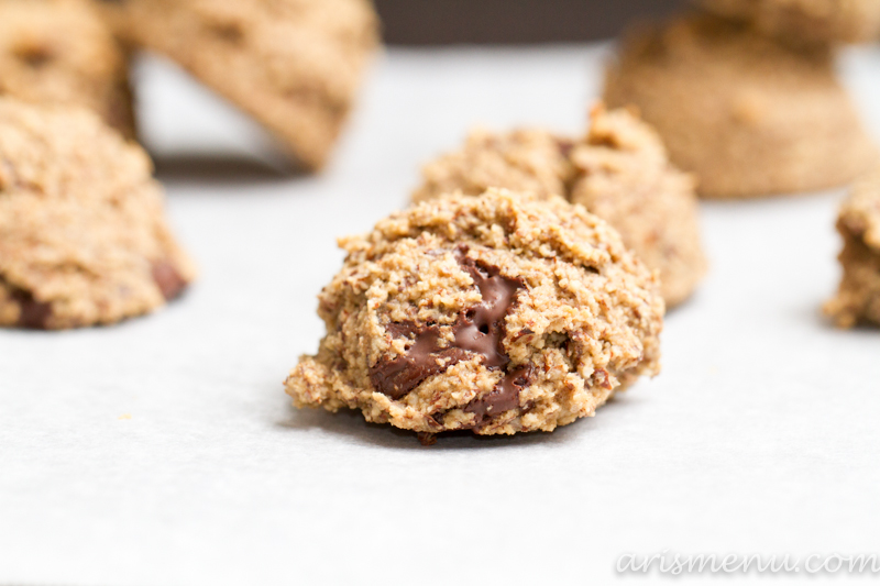 Almond Meal Baileys Chocolate Chunk Cookies #vegan #glutenfree