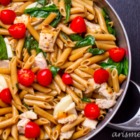 Caprese Pasta: A simple, healthy and delicious weeknight dinner that will impress the whole family. With only a handful of ingredients, this comes together in a flash with so much flavor and the perfect amount of melty mozzarella.