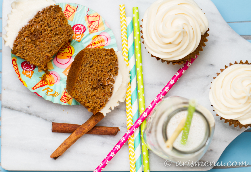 Succulent Carrot Cupcakes with Edible Dirt : r/Baking